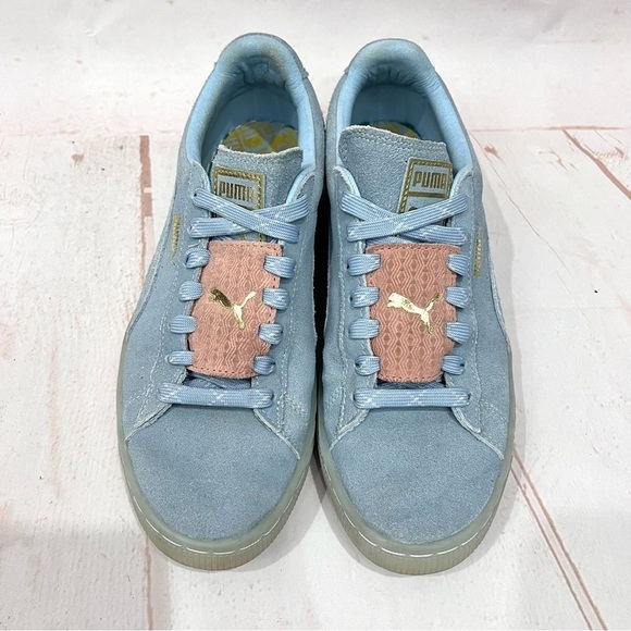 Athletic_Shoes
